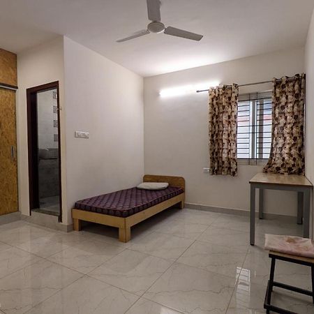 Auberge de jeunesse Ashraya à Bangalore Extérieur photo